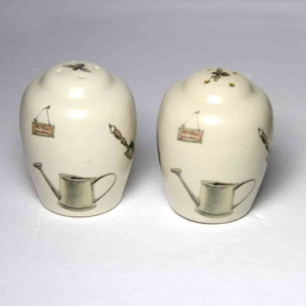 Pfaltzgraff Salt & Pepper Shakers Stoneware Naturewood Gardening Theme 3.25"